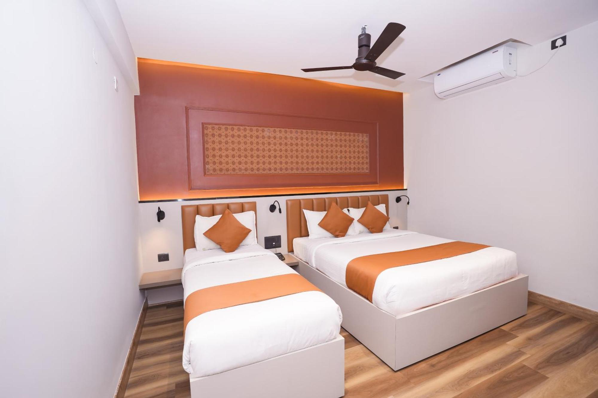Vaishnavi Residency Hotel Bangalore Luaran gambar