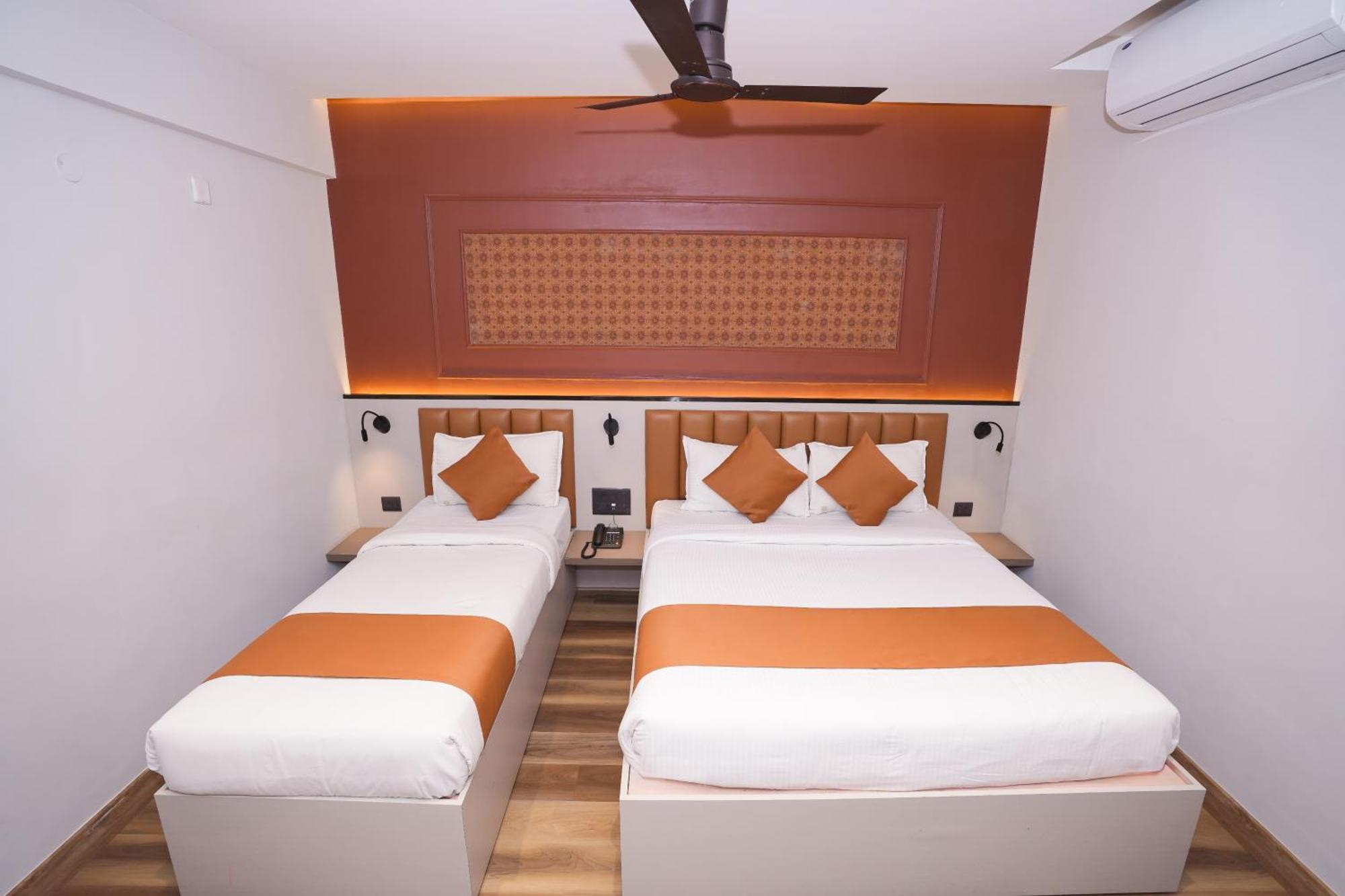 Vaishnavi Residency Hotel Bangalore Luaran gambar