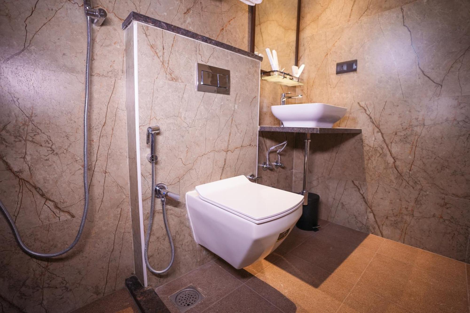 Vaishnavi Residency Hotel Bangalore Luaran gambar